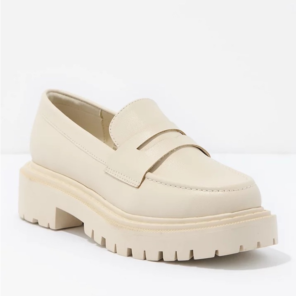 🆕 American Eagle Chunky Lug Loafer SZ 8.5